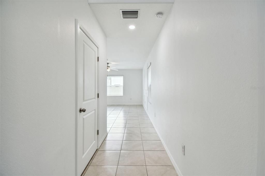For Rent: $2,950 (4 beds, 2 baths, 1870 Square Feet)