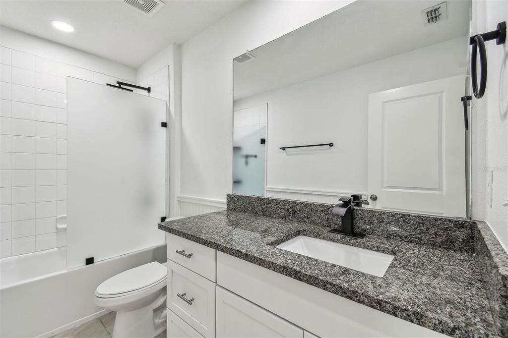 For Rent: $2,950 (4 beds, 2 baths, 1870 Square Feet)