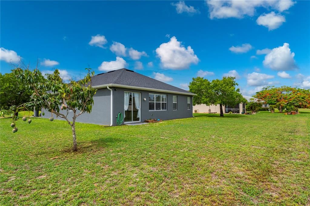 For Sale: $325,000 (4 beds, 2 baths, 1957 Square Feet)
