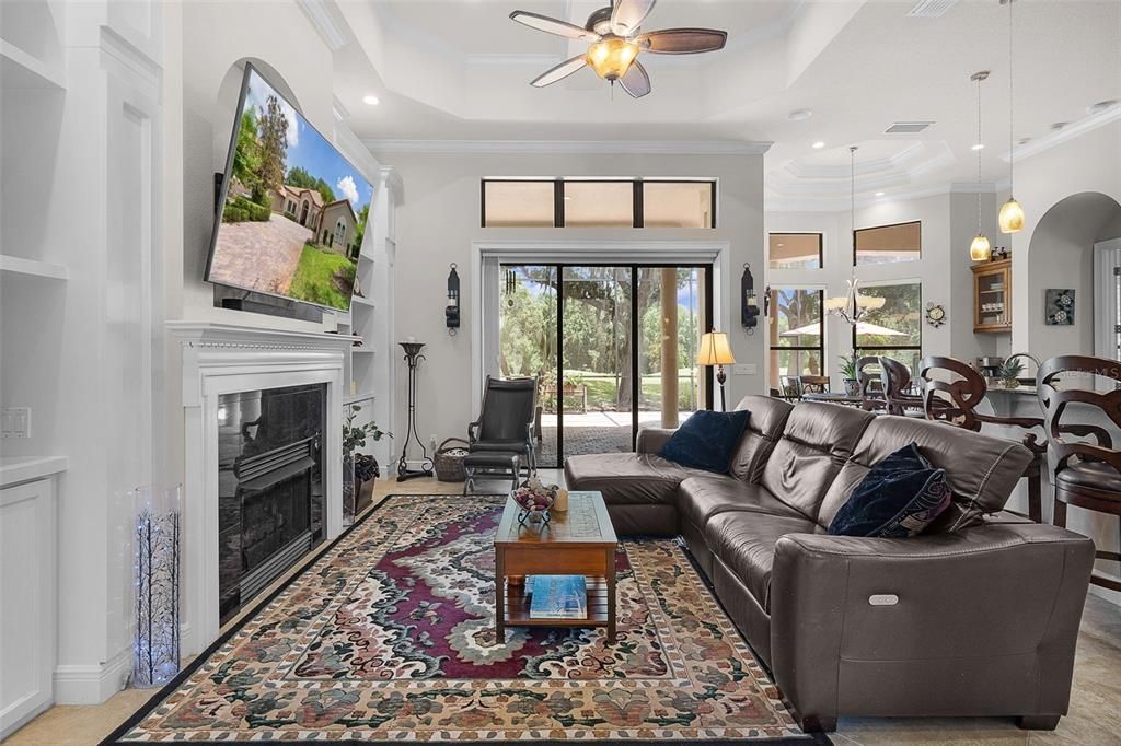 For Sale: $689,000 (4 beds, 2 baths, 1932 Square Feet)