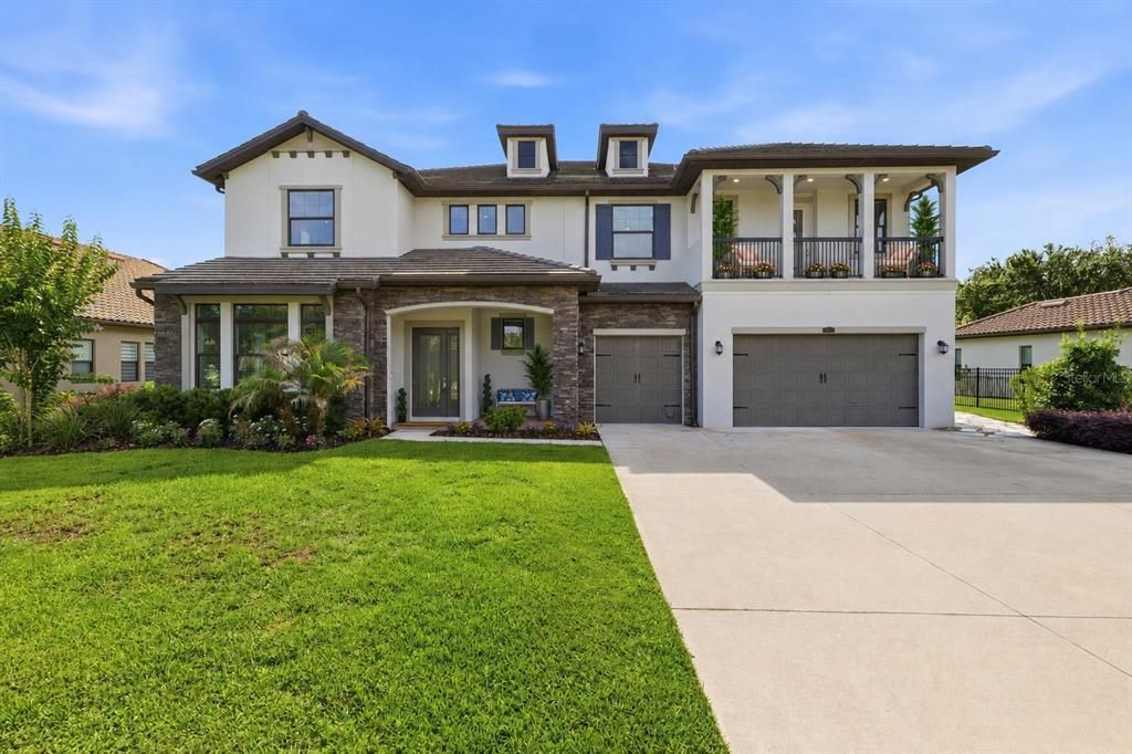 Active With Contract: $1,599,999 (6 beds, 4 baths, 5629 Square Feet)