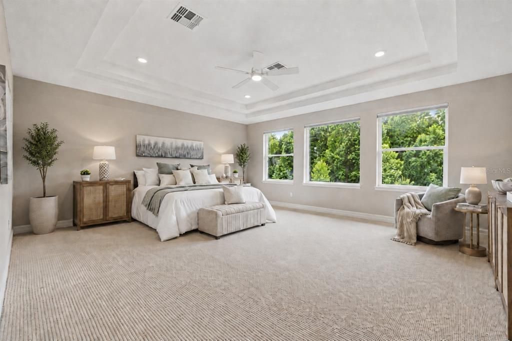 Active With Contract: $1,599,999 (6 beds, 4 baths, 5629 Square Feet)