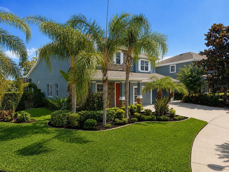 : $825,000 (4 beds, 3 baths, 3293 Square Feet)