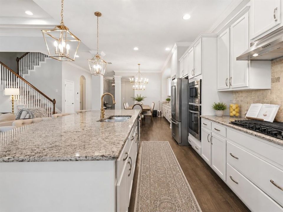 : $825,000 (4 beds, 3 baths, 3293 Square Feet)