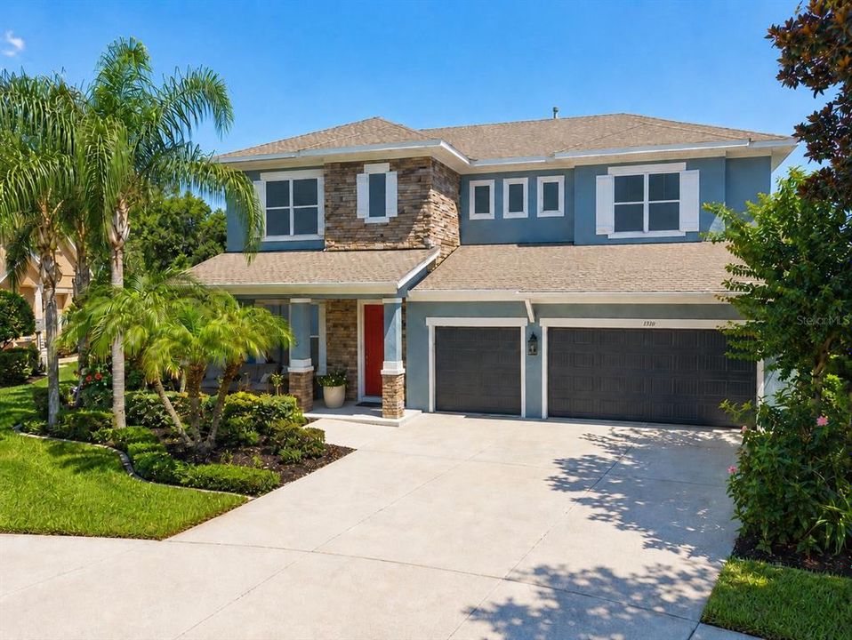 : $825,000 (4 beds, 3 baths, 3293 Square Feet)