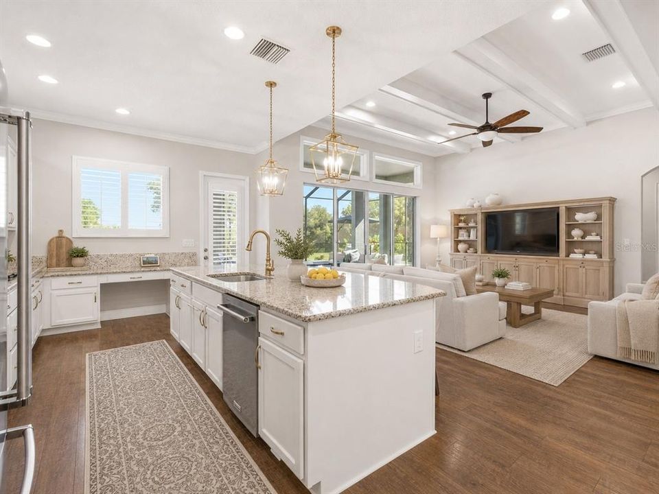 : $825,000 (4 beds, 3 baths, 3293 Square Feet)