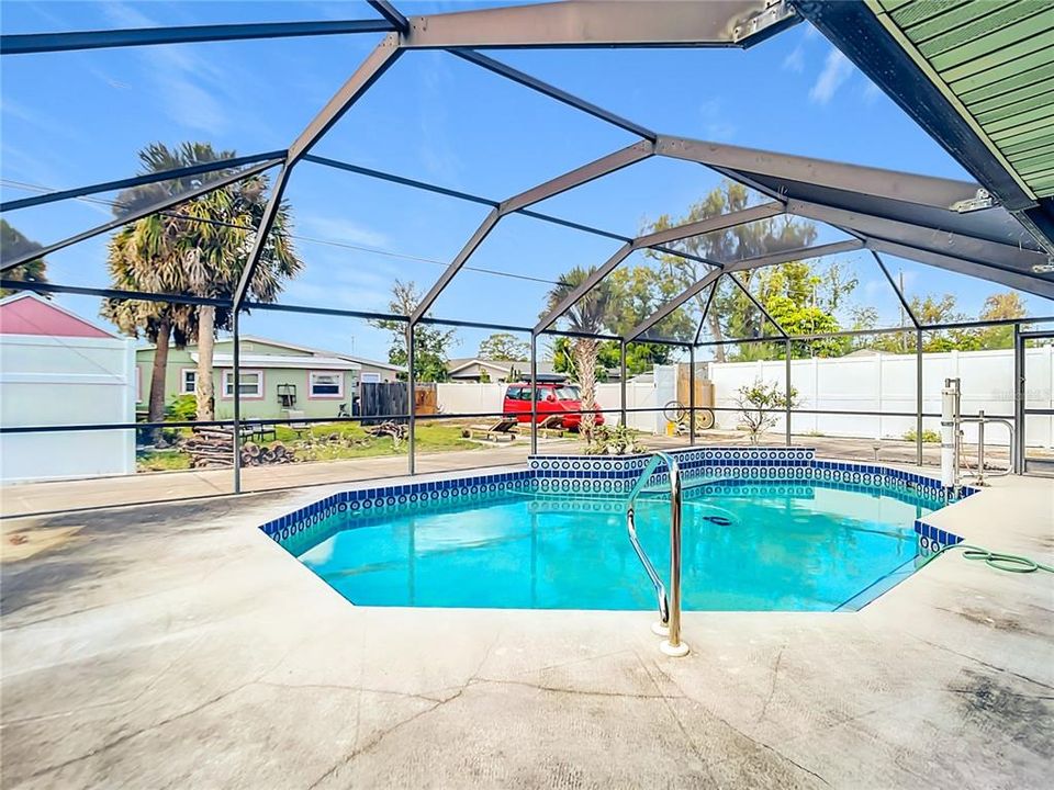 Active With Contract: $279,000 (2 beds, 2 baths, 1509 Square Feet)