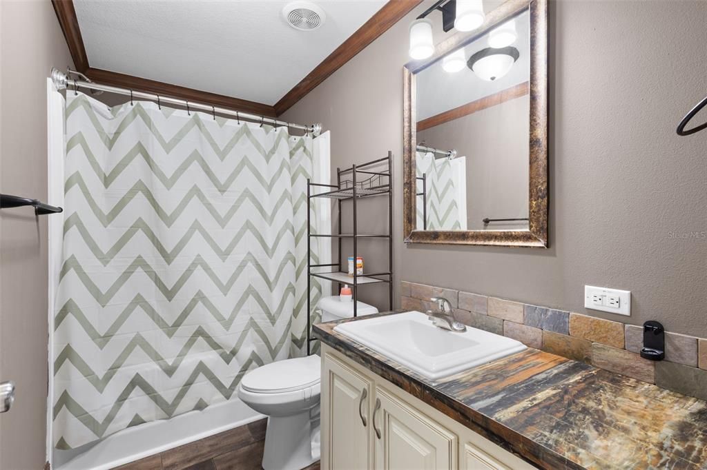 For Sale: $398,000 (4 beds, 3 baths, 2548 Square Feet)