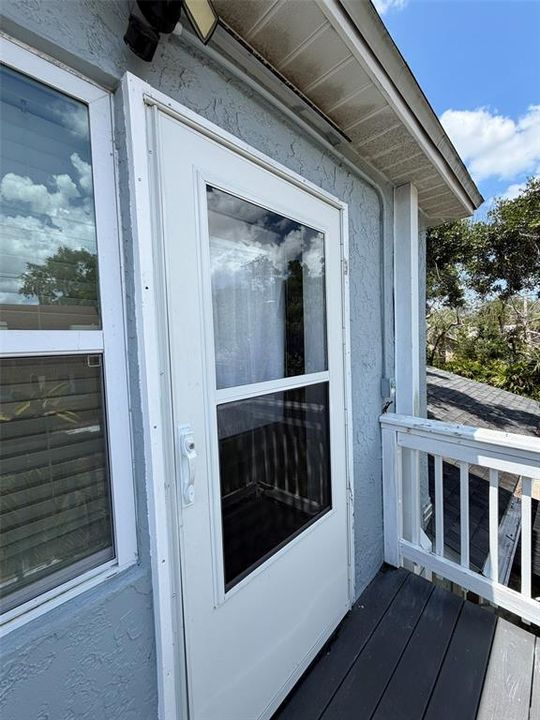 For Rent: $1,350 (1 beds, 1 baths, 650 Square Feet)
