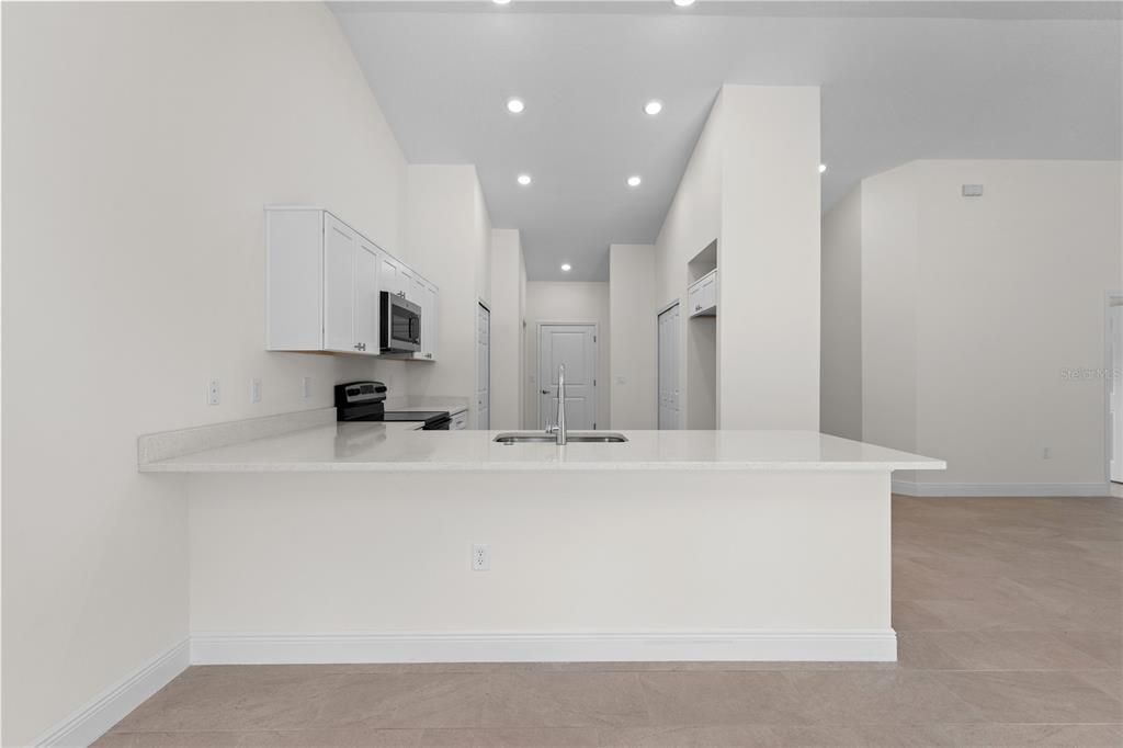 For Sale: $384,900 (4 beds, 2 baths, 1647 Square Feet)
