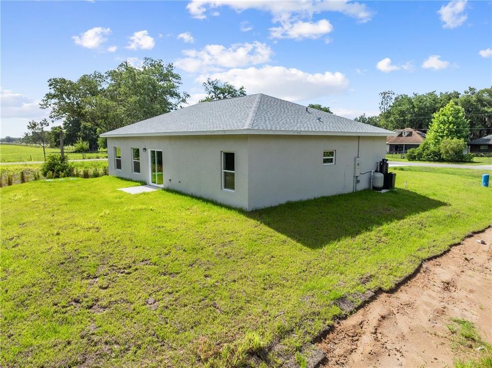 For Sale: $384,900 (4 beds, 2 baths, 1647 Square Feet)