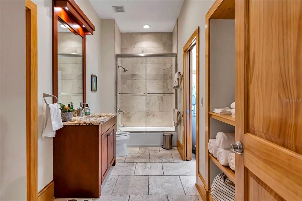 For Sale: $3,980,000 (6 beds, 5 baths, 6100 Square Feet)