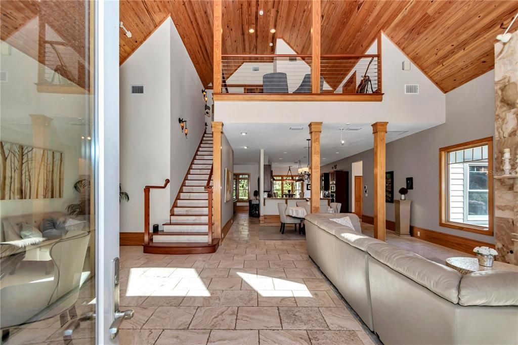 For Sale: $3,980,000 (6 beds, 5 baths, 6100 Square Feet)