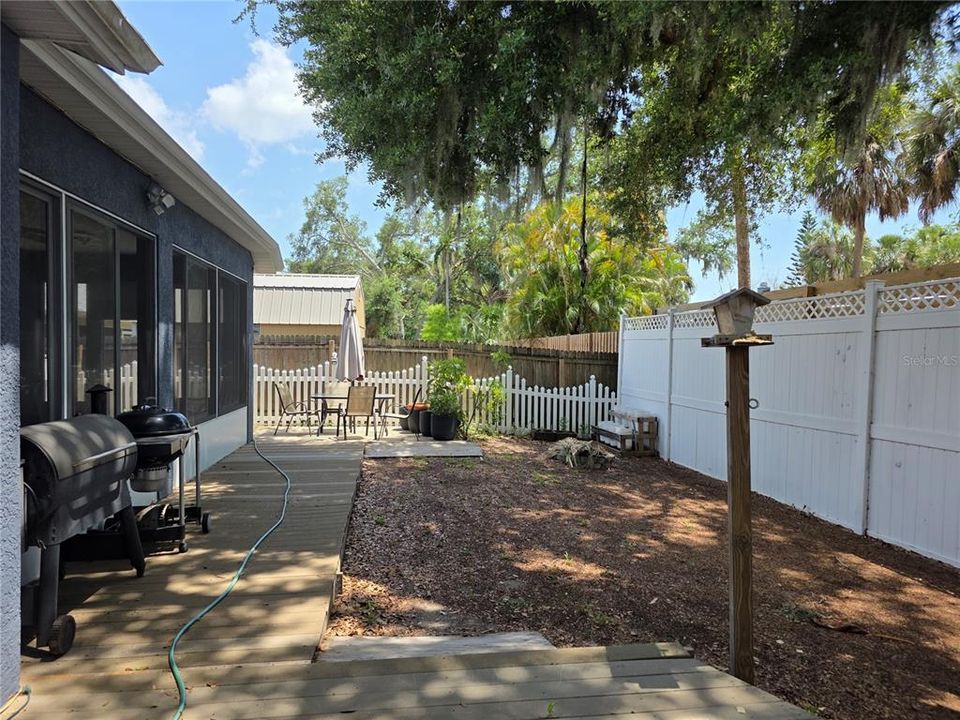 For Sale: $359,500 (3 beds, 2 baths, 1599 Square Feet)