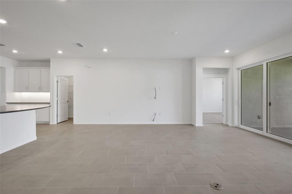 For Sale: $614,990 (3 beds, 3 baths, 2723 Square Feet)