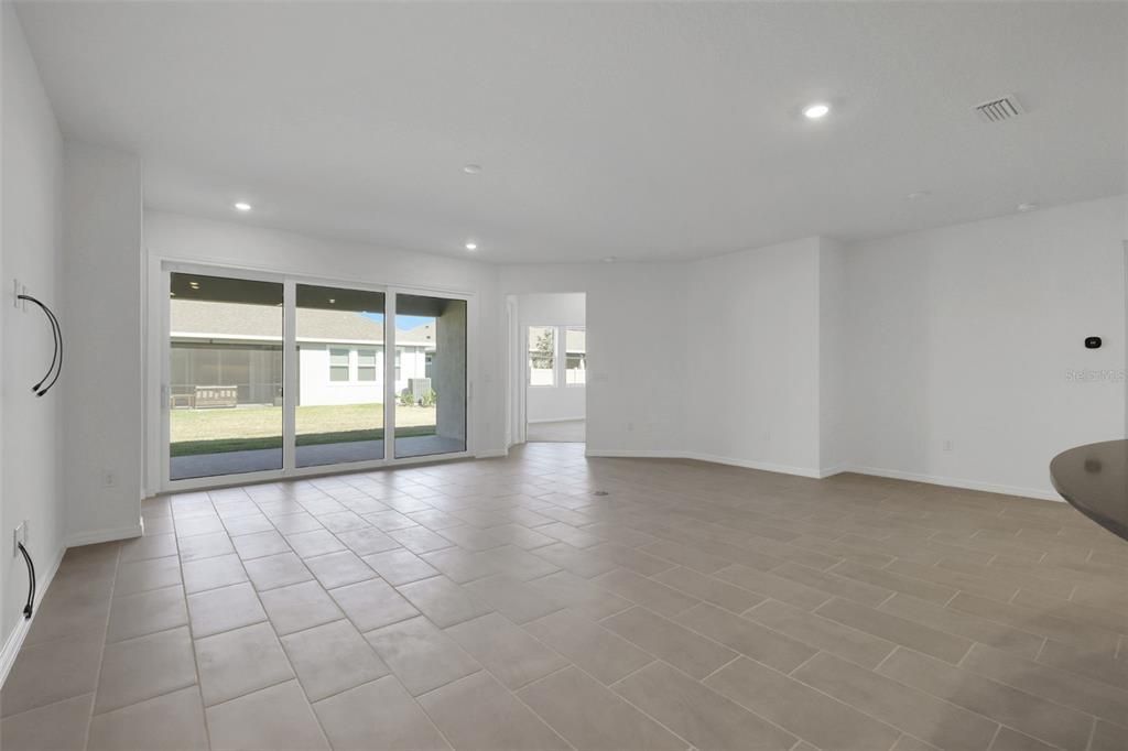 For Sale: $614,990 (3 beds, 3 baths, 2723 Square Feet)