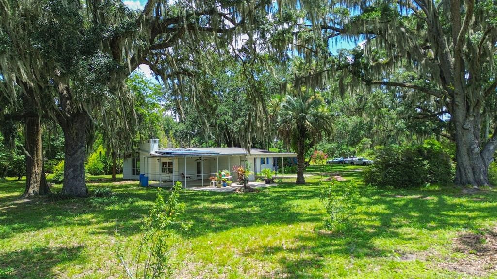 For Sale: $220,000 (3 beds, 3 baths, 1784 Square Feet)