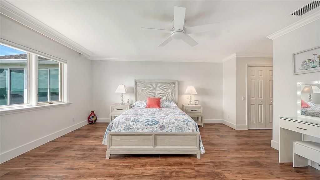 For Sale: $1,199,000 (4 beds, 2 baths, 3165 Square Feet)