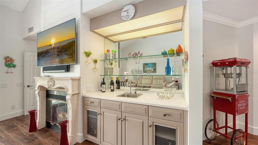 For Sale: $1,199,000 (4 beds, 2 baths, 3165 Square Feet)