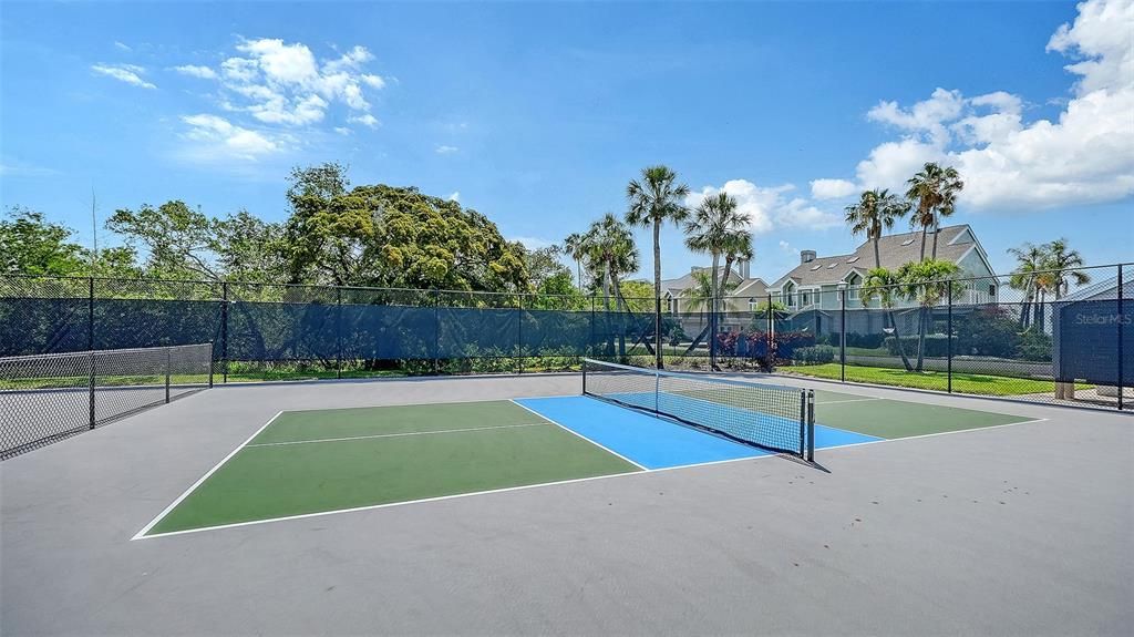 For Sale: $1,199,000 (4 beds, 2 baths, 3165 Square Feet)