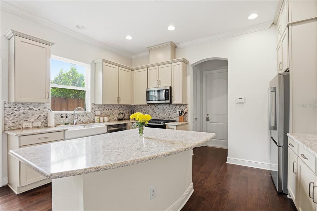 For Sale: $775,000 (3 beds, 2 baths, 2051 Square Feet)