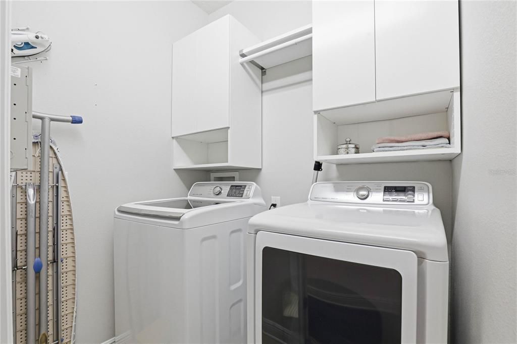 For Sale: $775,000 (3 beds, 2 baths, 2051 Square Feet)