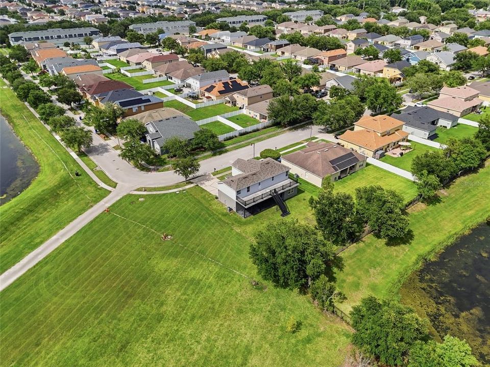 En Venta: $425,000 (4 camas, 2 baños, 2220 Pies cuadrados)