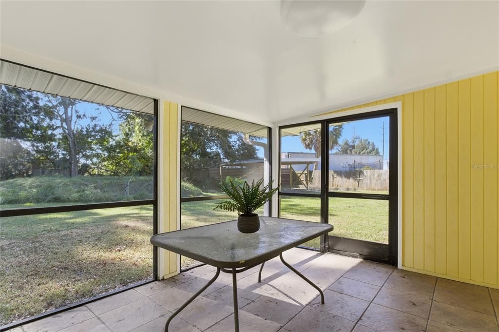 For Sale: $525,000 (3 beds, 1 baths, 1494 Square Feet)