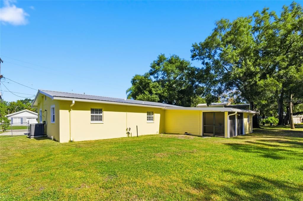 For Sale: $525,000 (3 beds, 1 baths, 1494 Square Feet)