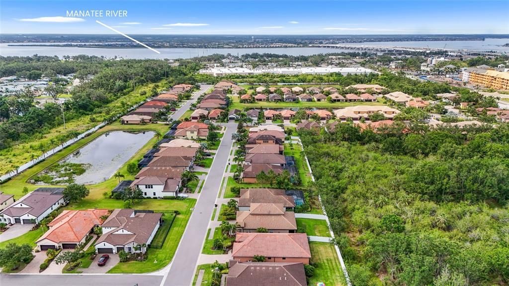For Sale: $549,000 (5 beds, 3 baths, 3000 Square Feet)