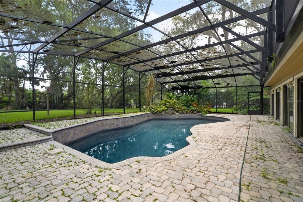 For Sale: $799,900 (4 beds, 3 baths, 4440 Square Feet)
