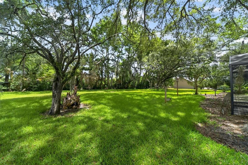 For Sale: $799,900 (4 beds, 3 baths, 4440 Square Feet)