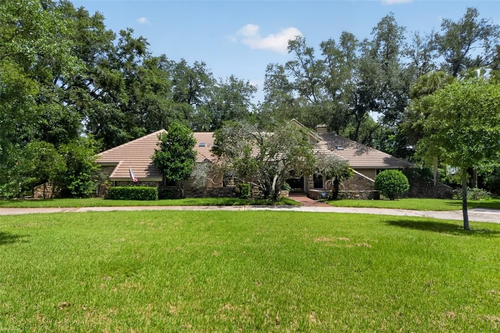For Sale: $799,900 (4 beds, 3 baths, 4440 Square Feet)