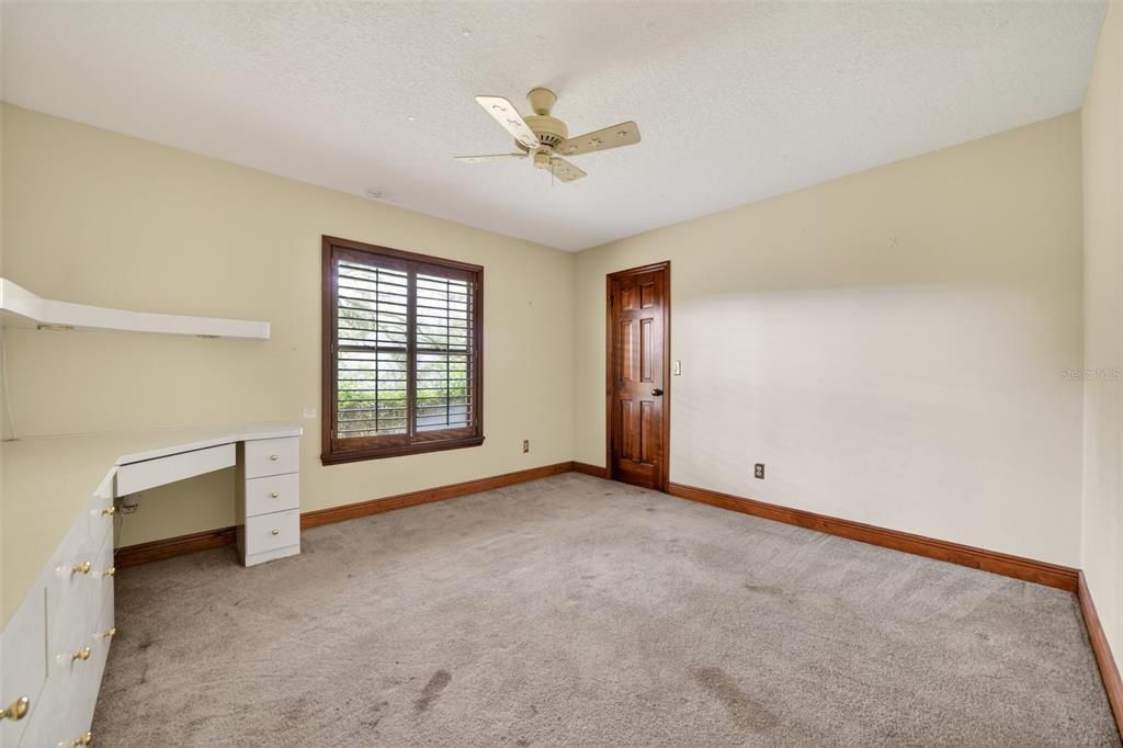 For Sale: $799,900 (4 beds, 3 baths, 4440 Square Feet)