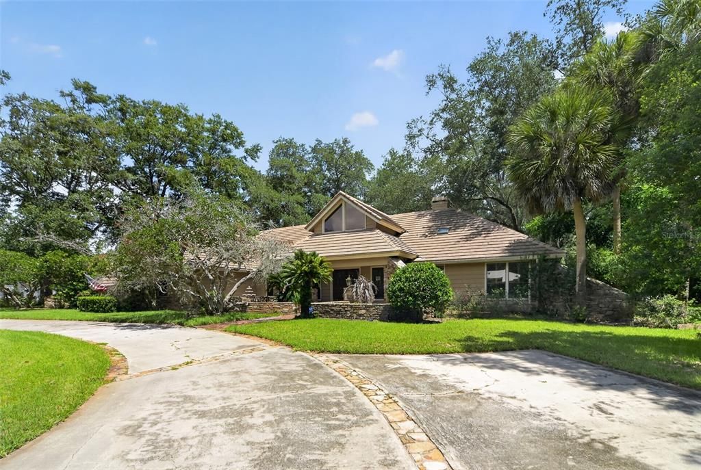 For Sale: $799,900 (4 beds, 3 baths, 4440 Square Feet)