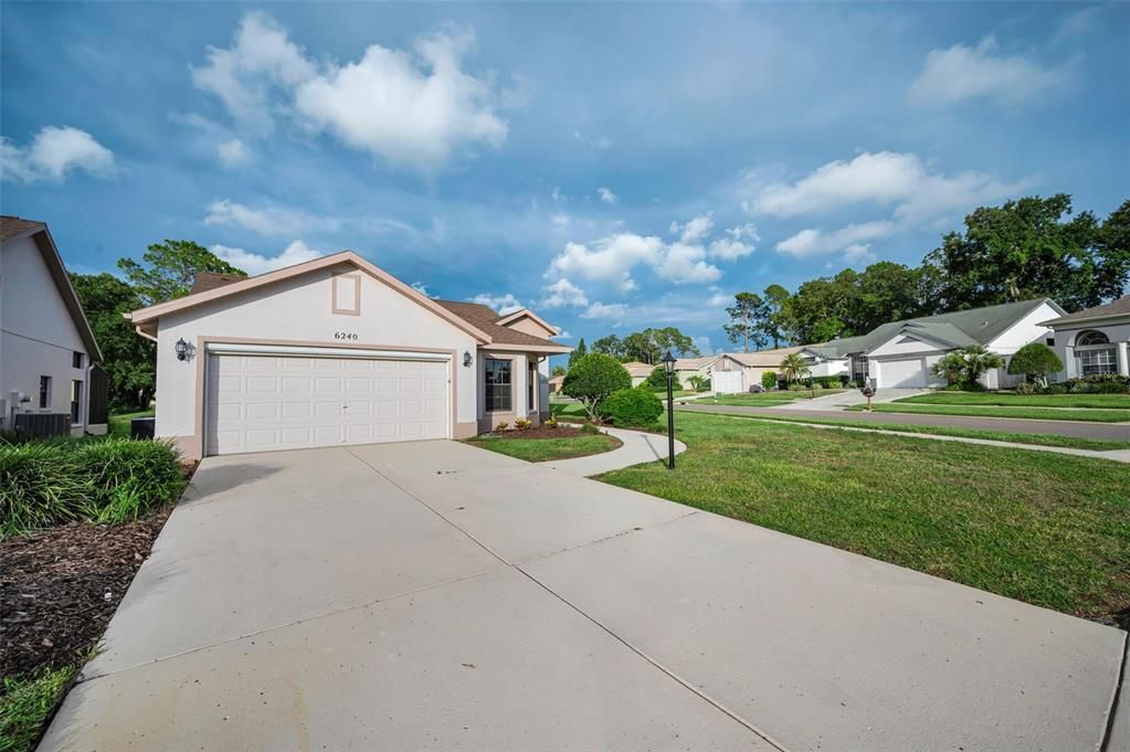 For Sale: $362,000 (2 beds, 2 baths, 1558 Square Feet)
