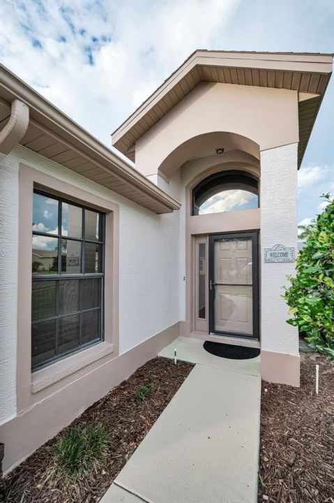 For Sale: $362,000 (2 beds, 2 baths, 1558 Square Feet)