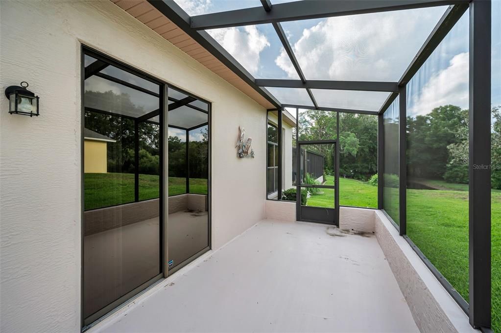 For Sale: $362,000 (2 beds, 2 baths, 1558 Square Feet)
