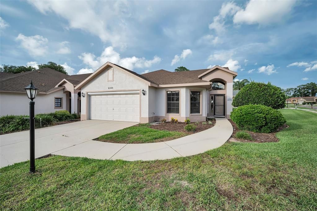 For Sale: $362,000 (2 beds, 2 baths, 1558 Square Feet)