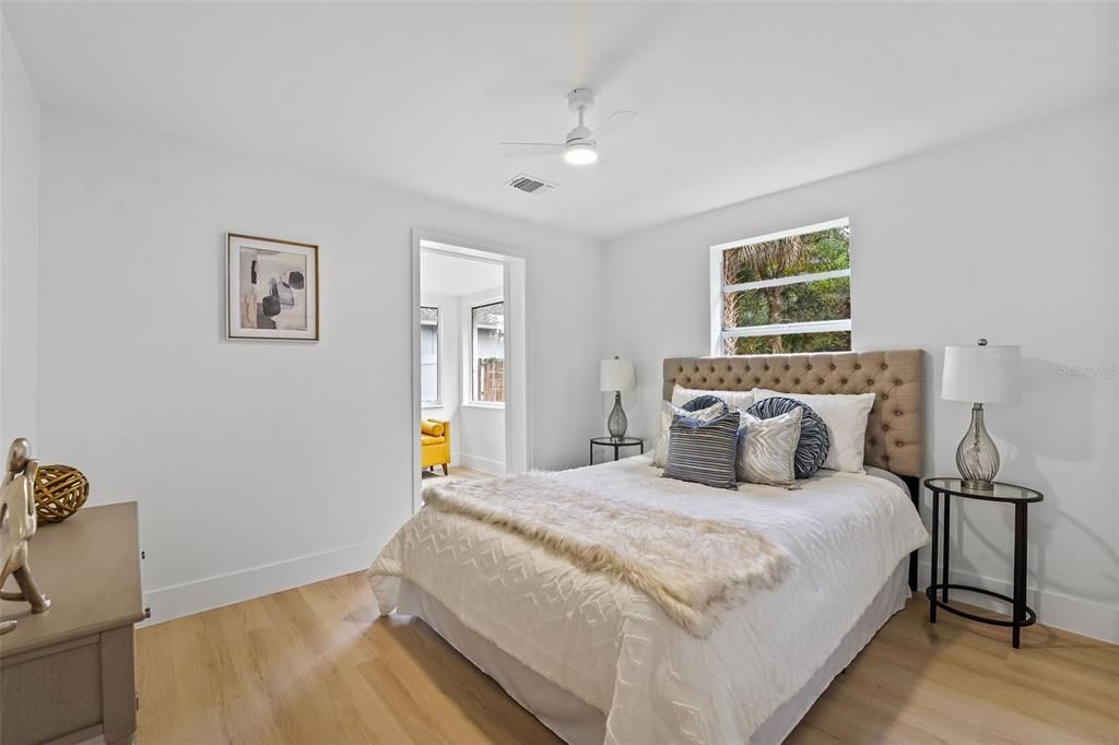 For Sale: $279,900 (3 beds, 1 baths, 1128 Square Feet)