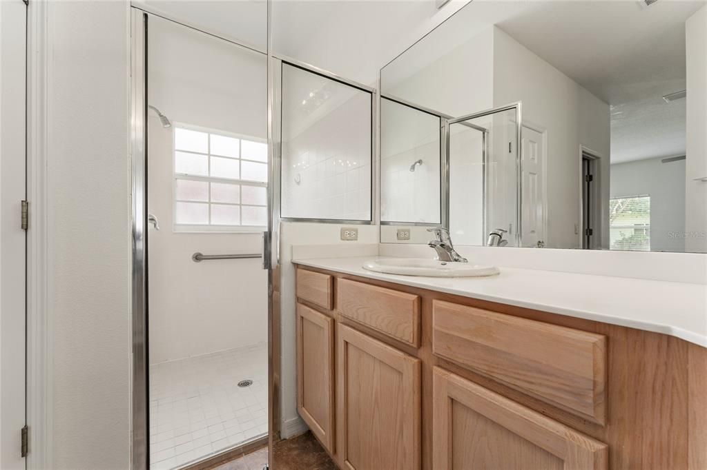 For Sale: $279,900 (3 beds, 2 baths, 1786 Square Feet)