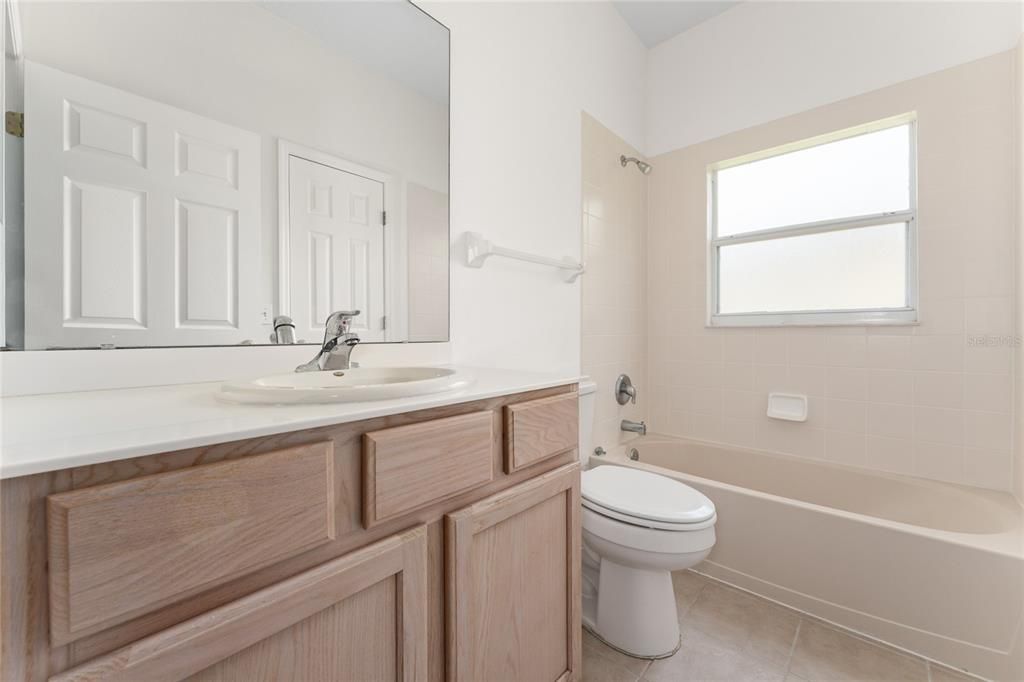 For Sale: $279,900 (3 beds, 2 baths, 1786 Square Feet)
