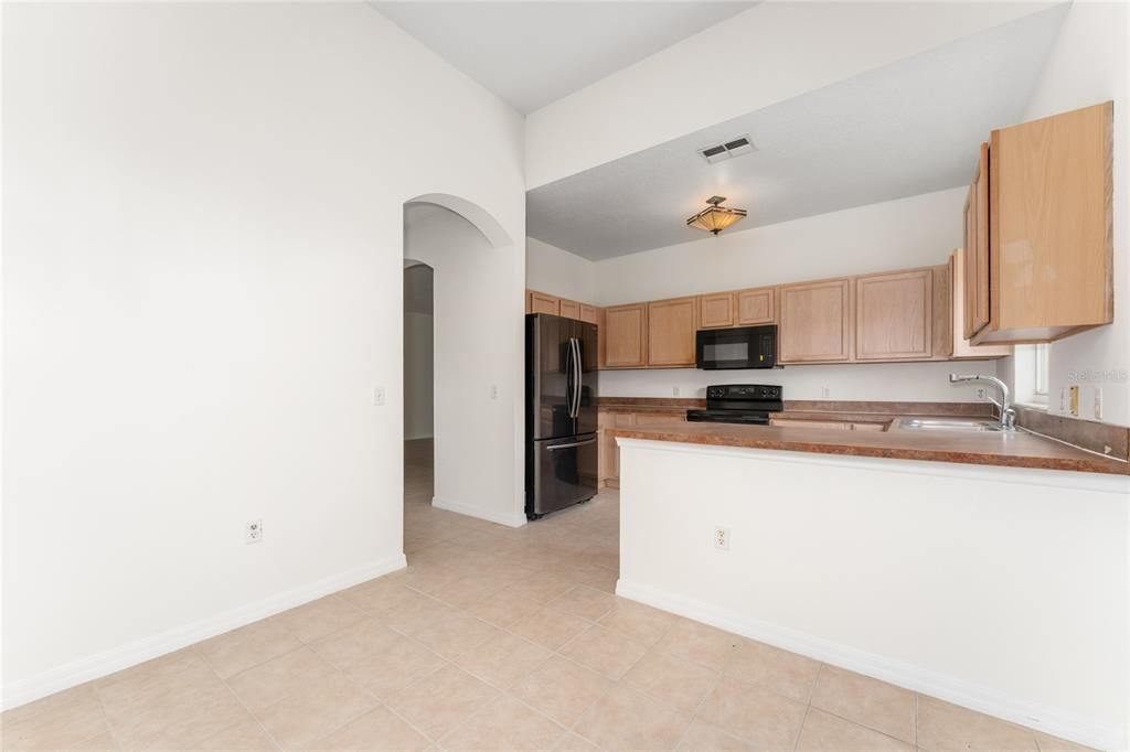 For Sale: $279,900 (3 beds, 2 baths, 1786 Square Feet)