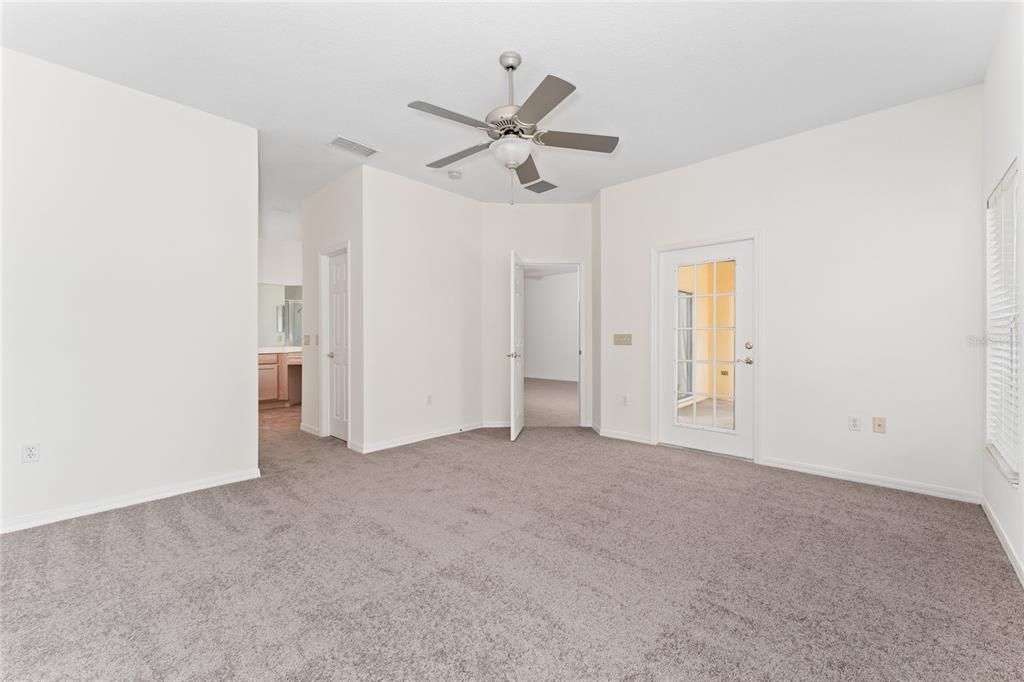 For Sale: $279,900 (3 beds, 2 baths, 1786 Square Feet)