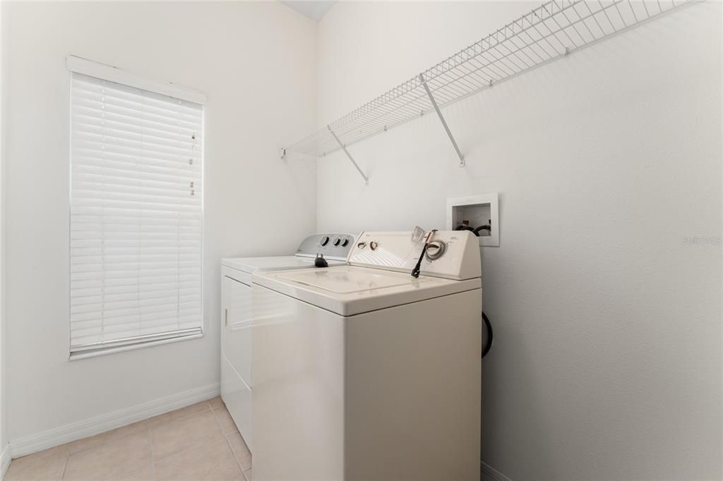 For Sale: $279,900 (3 beds, 2 baths, 1786 Square Feet)