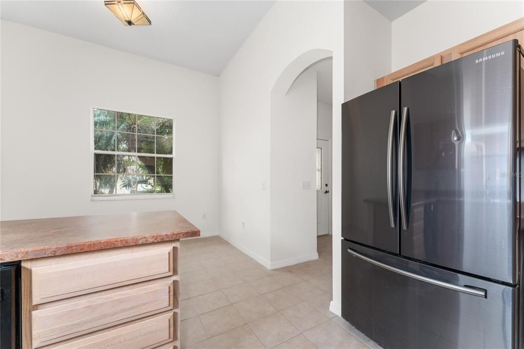 For Sale: $279,900 (3 beds, 2 baths, 1786 Square Feet)