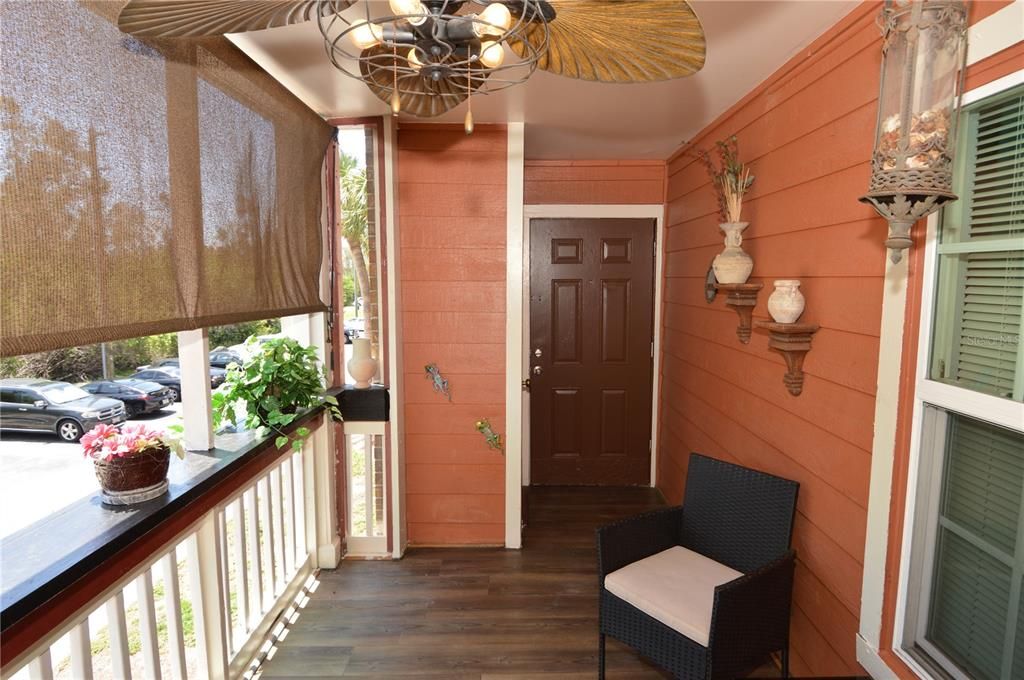 В аренду: $2,300 (2 спален, 2 ванн, 848 Квадратных фут)