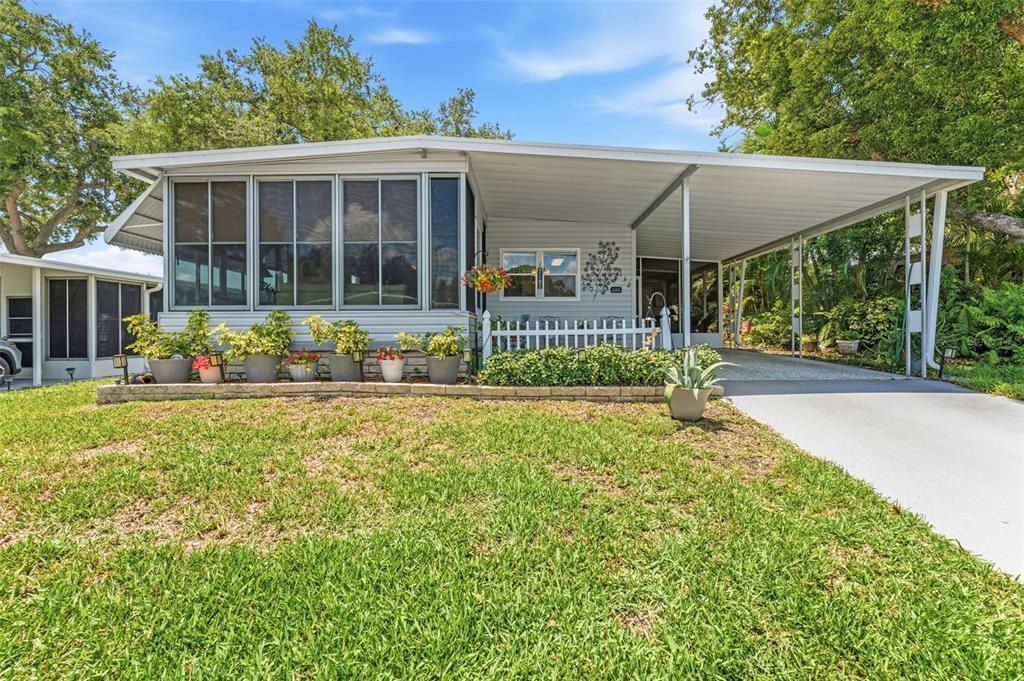Vendido Recientemente: $149,900 (2 camas, 2 baños, 1100 Pies cuadrados)