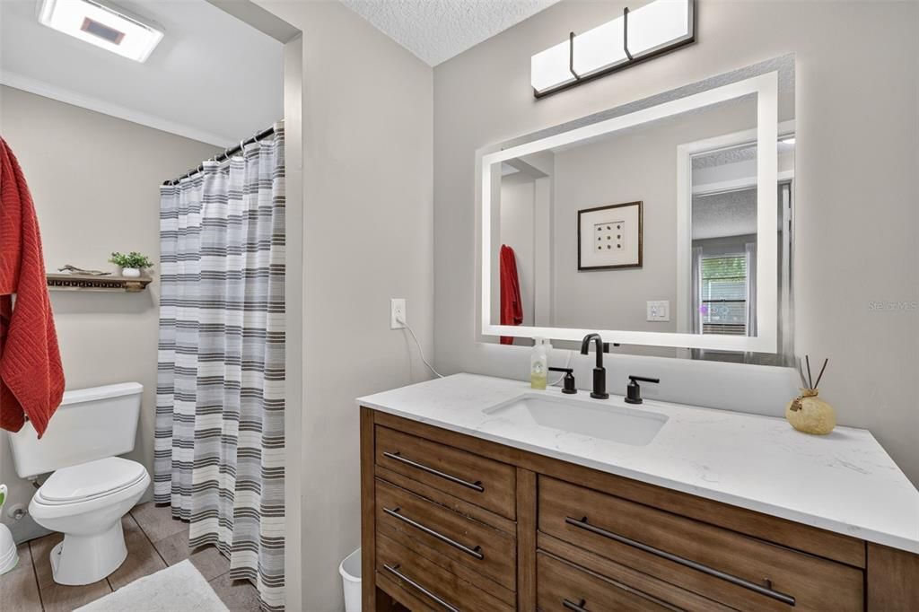 For Sale: $550,000 (3 beds, 2 baths, 1598 Square Feet)