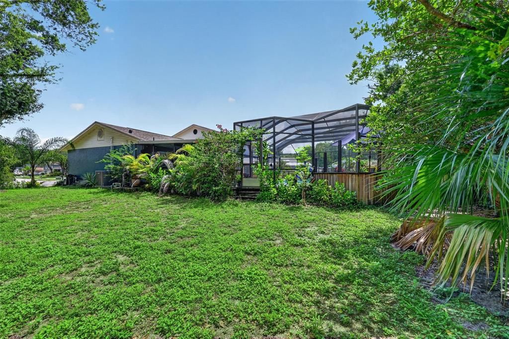 For Sale: $550,000 (3 beds, 2 baths, 1598 Square Feet)
